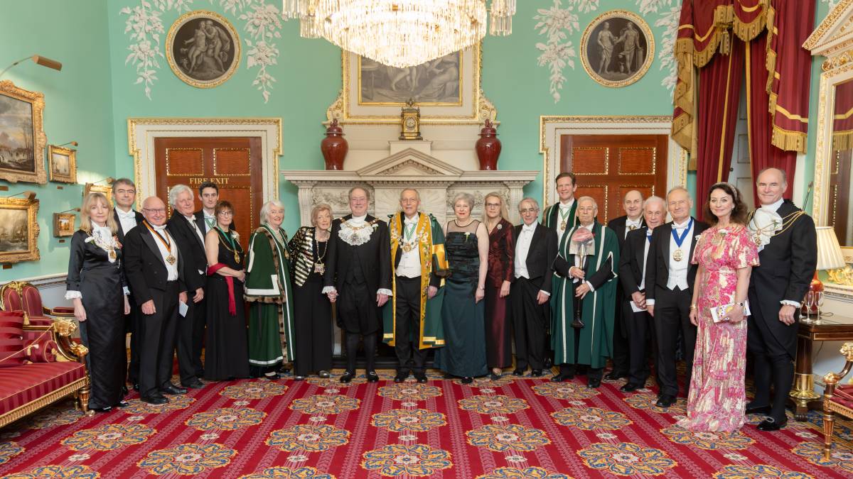 Deacon attends Mansion House banquet Main Photo